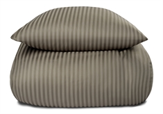 Sengetøj i 100% Bomuldssatin - 140x200 cm - Oliven ensfarvet sengesæt - Borg Living sengelinned